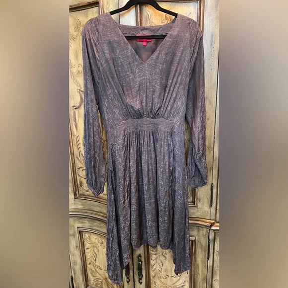 Jennifer Lopez | Dresses | Jennifer Lopez Long Sleeve Dress | Poshmark